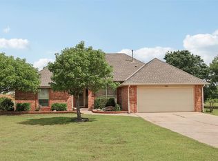 1221 Misty Dr NW, Piedmont, OK 73078