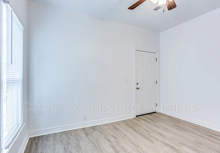 1537 S Water St #4 — Photo 5