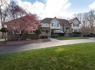 85 Juniper Dr, East Greenwich, RI 02818