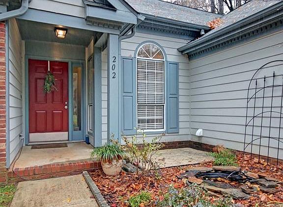2nd image of 202 Aurora Ln #38