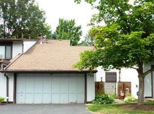 734 Tinkers Ln, Northfield, OH 44067
