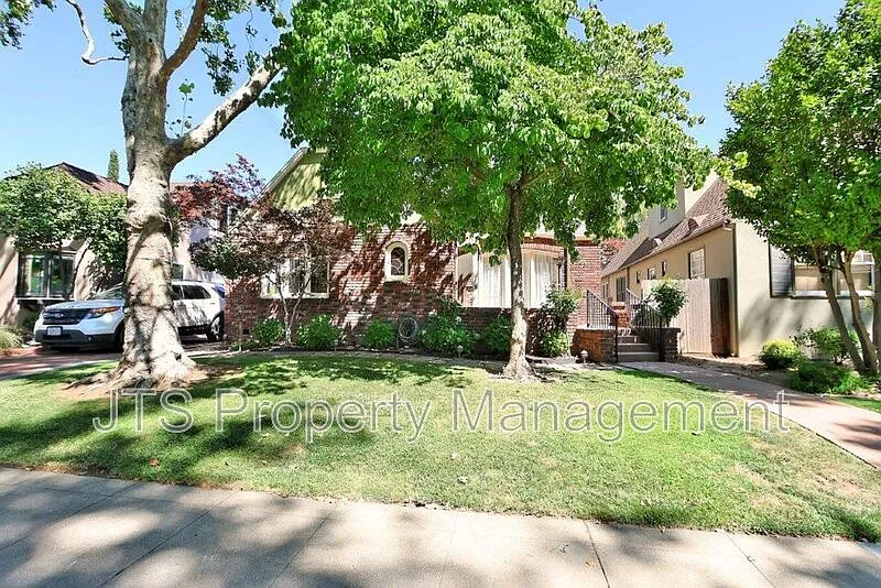 2 bed, 1.5 bath, 1486 sqft, $3,500 — Photo 2