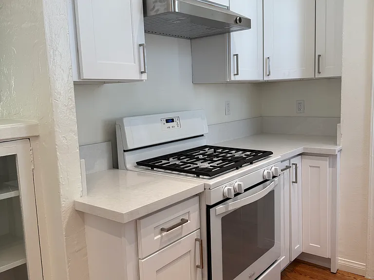 248 S Hobart Blvd #3/4 — Photo 5