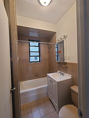 2nd image of 3069 34th St APT 3E