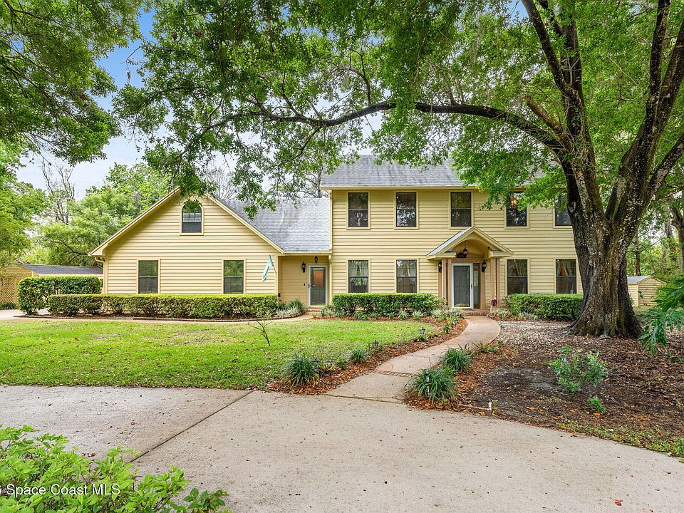 1st image of 1213 Sand Pine Cir