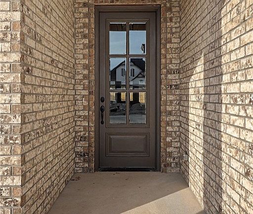 5th image of 1340 Tiffany St