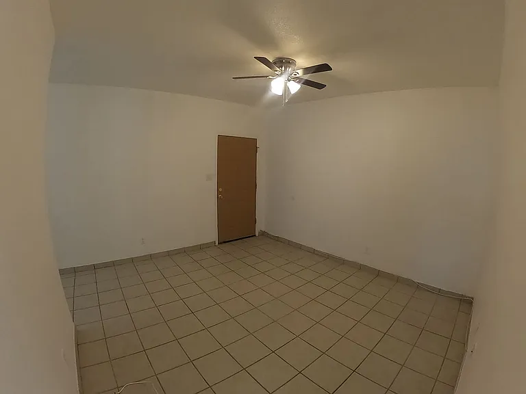 305 N Almendra St — Photo 2