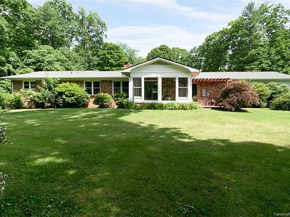 2nd image of 210 Sherwood Ln #9