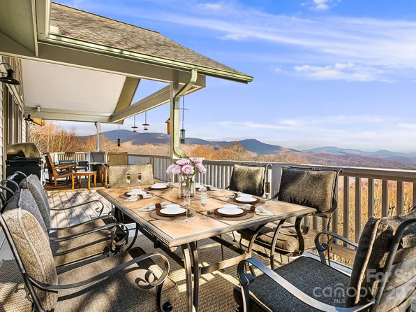 440 Cherry Knob Dr, Mars Hill, NC 28754