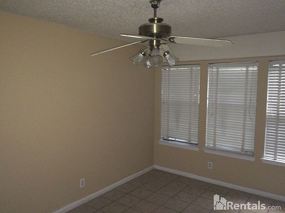 4th image of 3302 Timber Oak Dr