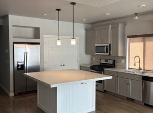 2521 N Drexler Dr, Lehi, UT 84043