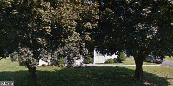 1st image of 221 Seltzer Ave