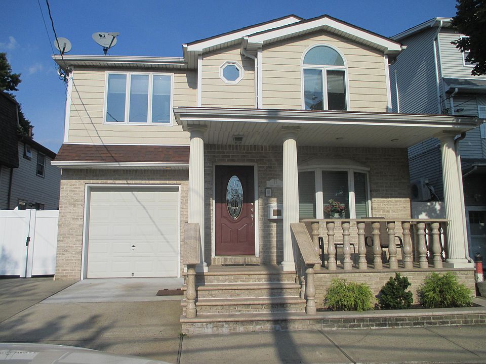 1st image of 77 Piave Ave