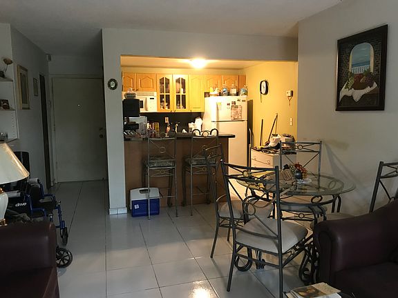 5th image of 4301 NW 18th St APT 209