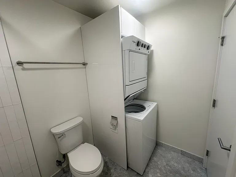 2809 1/4 N Griffin Ave #2809-1/4 — Photo 8