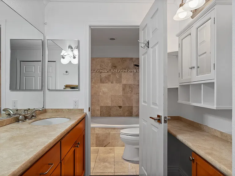 2257 Worden St #3 — Photo 10