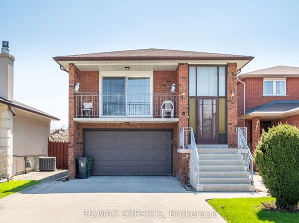 141 Spalding Rd, Toronto, ON M3K 1K3