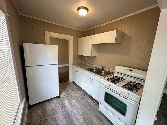 5th image of 715 Asp Ave #715/2
