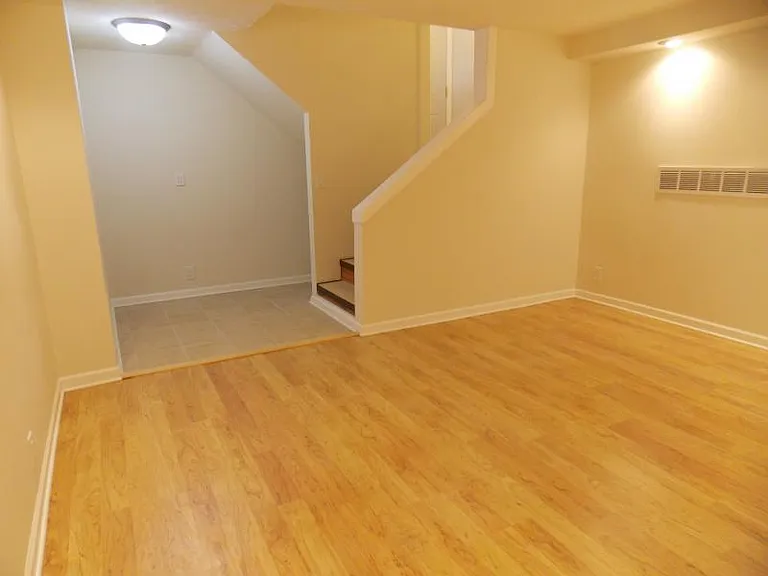 9804 S 23rd St — Photo 18