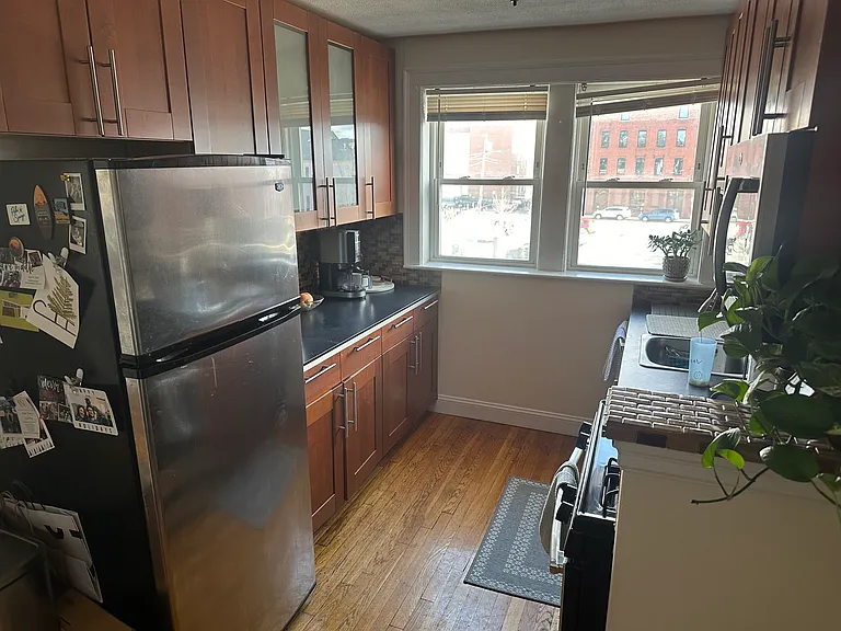 38 Day St Apartments — Photo 24
