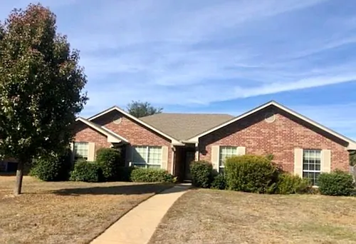 20441 Bluegrass Cir Photo 1