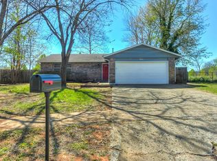 4613 W Durham St, Broken Arrow, OK 74011