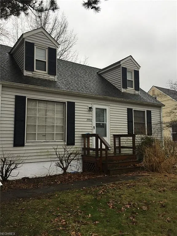 15910 Corkhill Rd photo 1