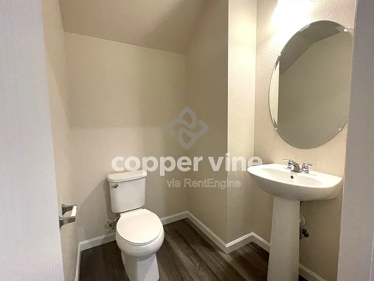 161 Ambrose St — Photo 7