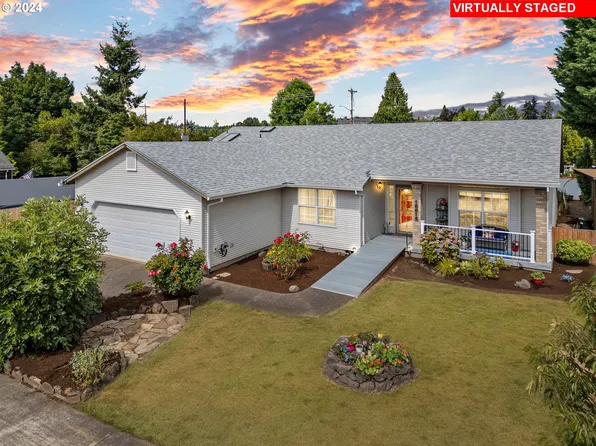 18814 S End Rd, Oregon City, OR 97045