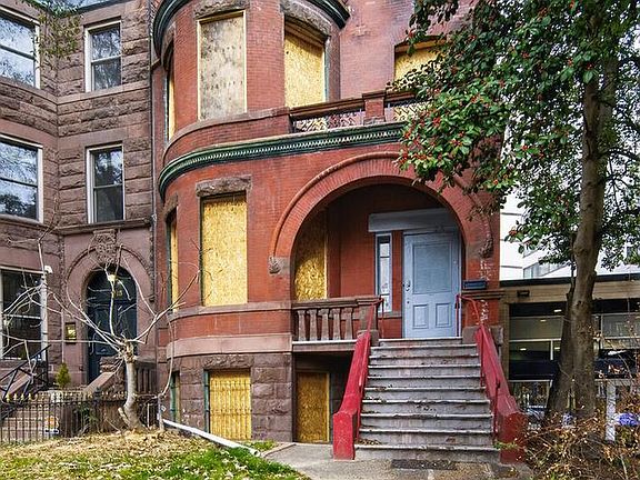 3rd image of 1113 Massachusetts Ave NW