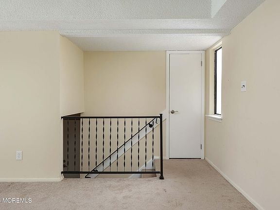 3rd image of 10 Newport Court #B20