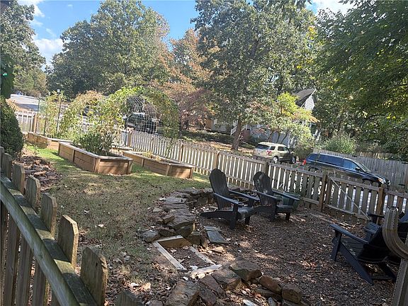 4th image of 2385 N Azalea Ter