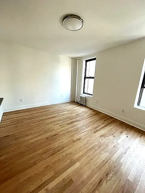 172 Spring Street — Photo 4
