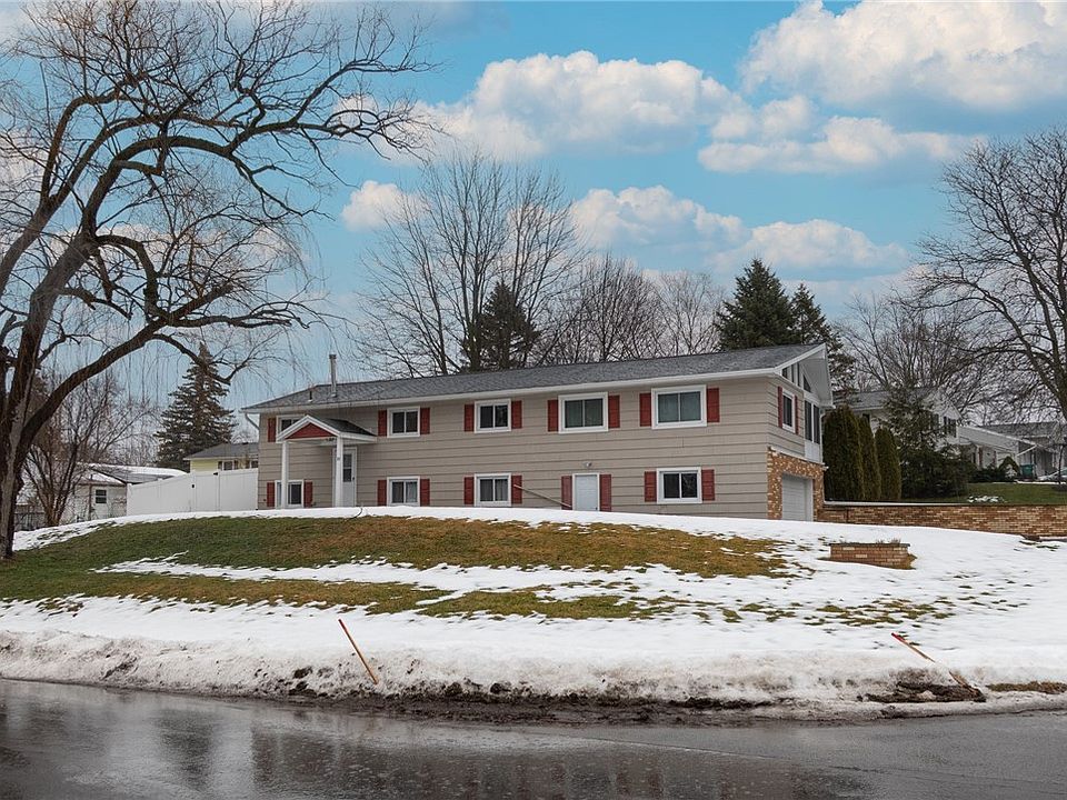 1st image of 10 Nevins Rd