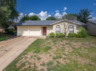 3005 Glasgow Dr, Sherman, TX 75092