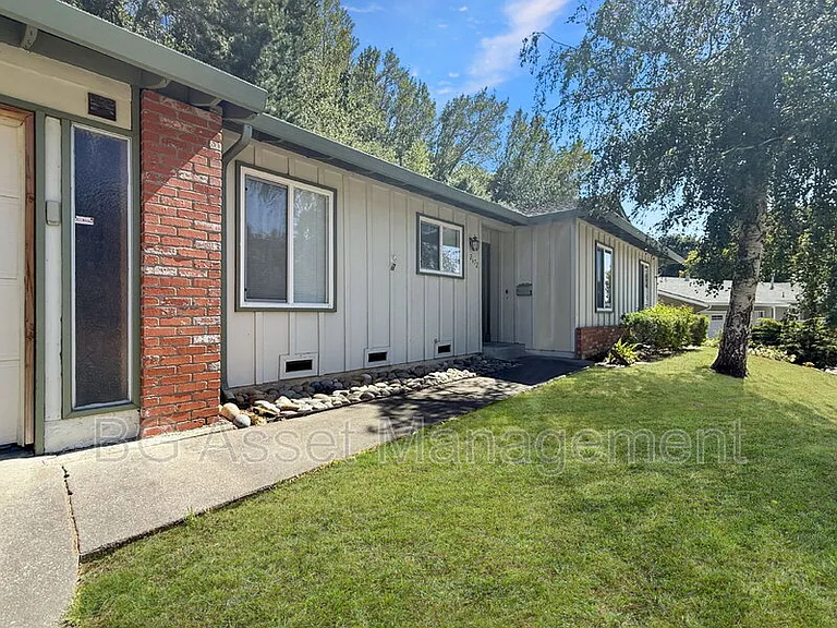 2672 Doidge Ave — Photo 1