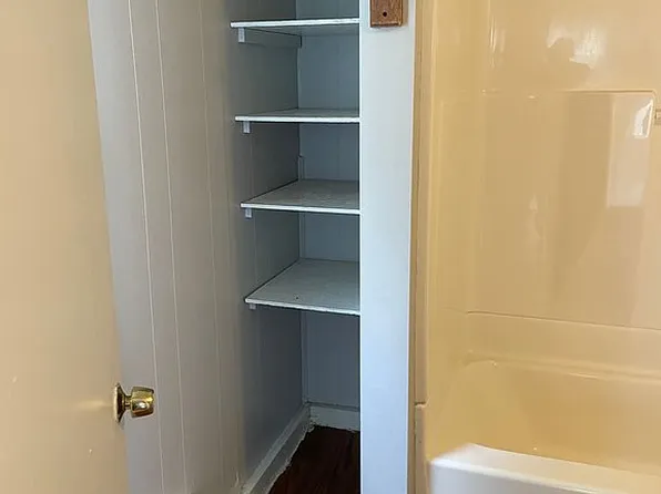 211 S Ewing Ave, Louisville, KY 40206