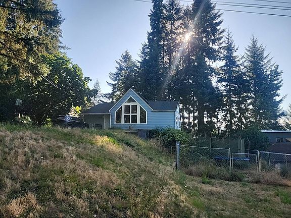 2nd image of 2348 E Castleman St