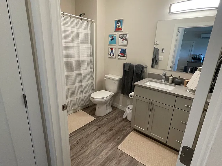 1203 Capitol St — Photo 22