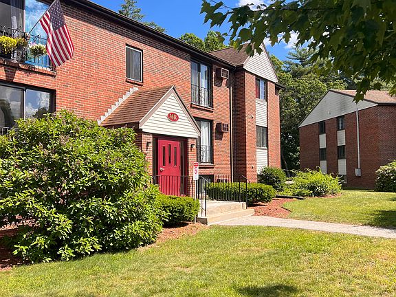 2nd image of 36 English Village Rd APT 104