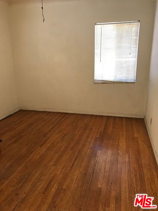 2nd image of 738 S Kern Ave