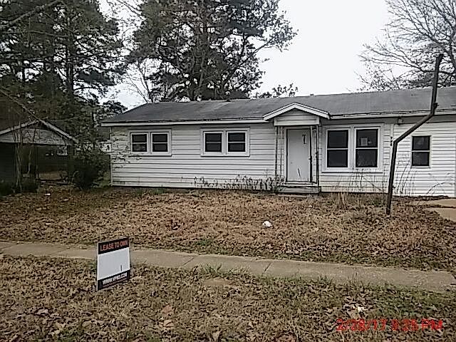 2nd image of 704 W 8th Ave