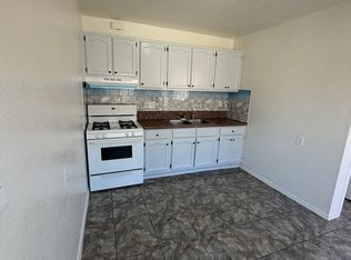 714 E 108th St APT 3, Los Angeles, CA 90059