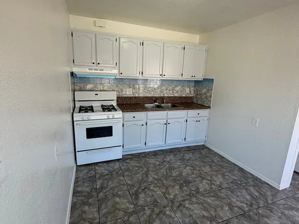 714 E 108th St APT 3, Los Angeles, CA 90059