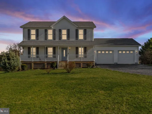 52 Wesley Chapel Dr, Edinburg, VA 22824