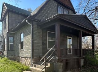 671 Higbee Ave, Burlington, IA 52601