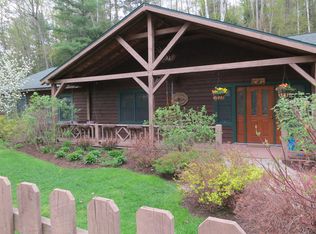 17 Sunset Rd, Saranac Lake, NY 12983