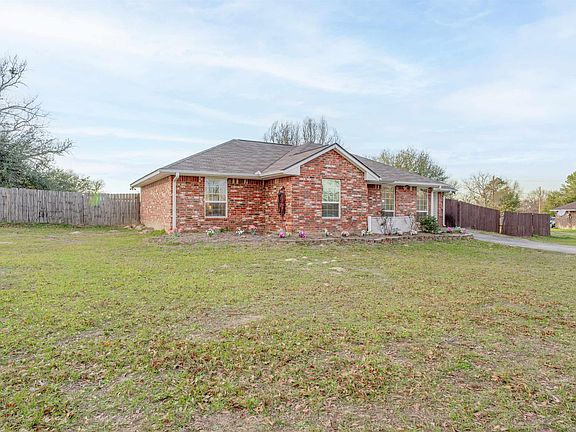 2nd image of 1651 County Road 1147 N