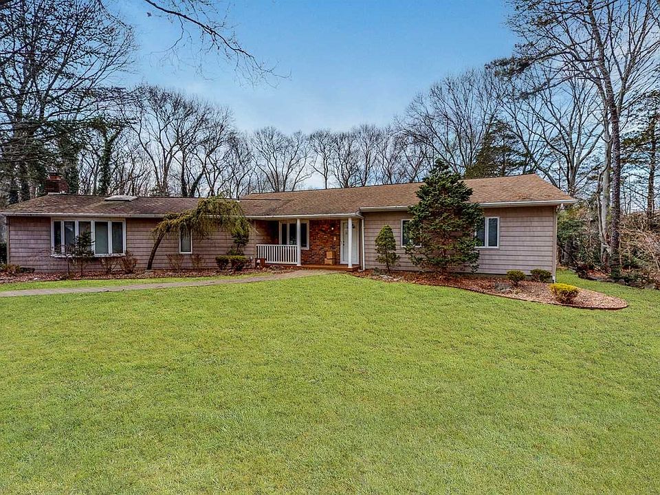 1st image of 446 Hoffman Ln