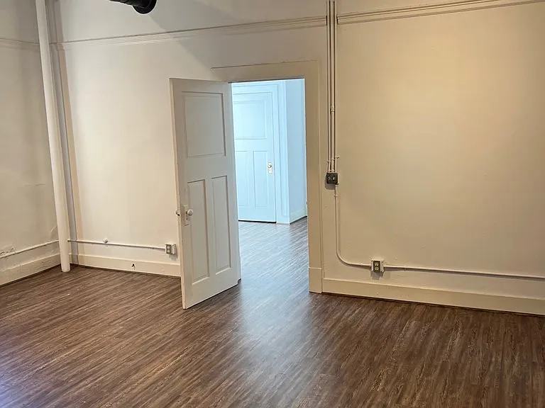 1106 Broadway #1106C — Photo 7